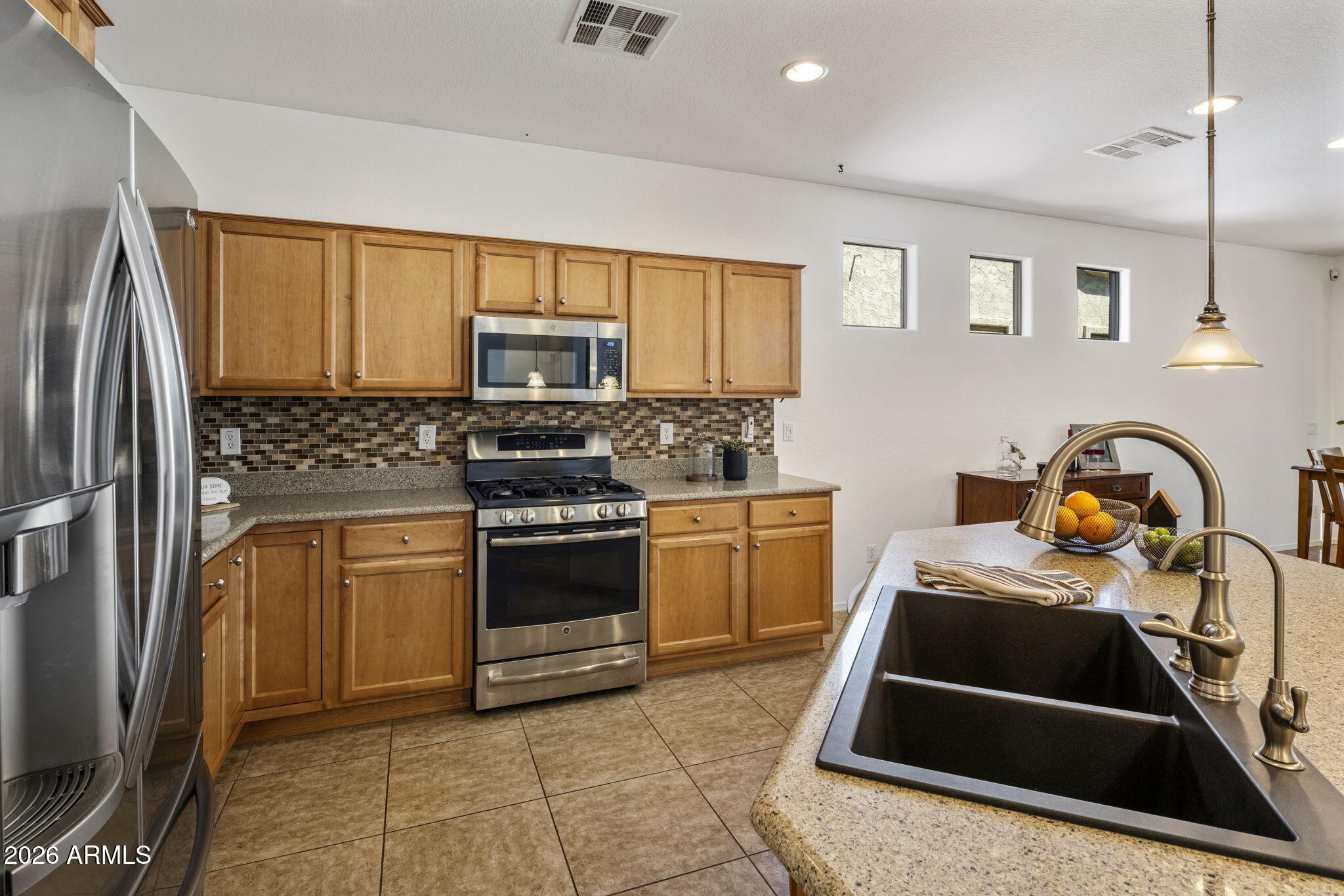 4637 E NARROWLEAF Drive