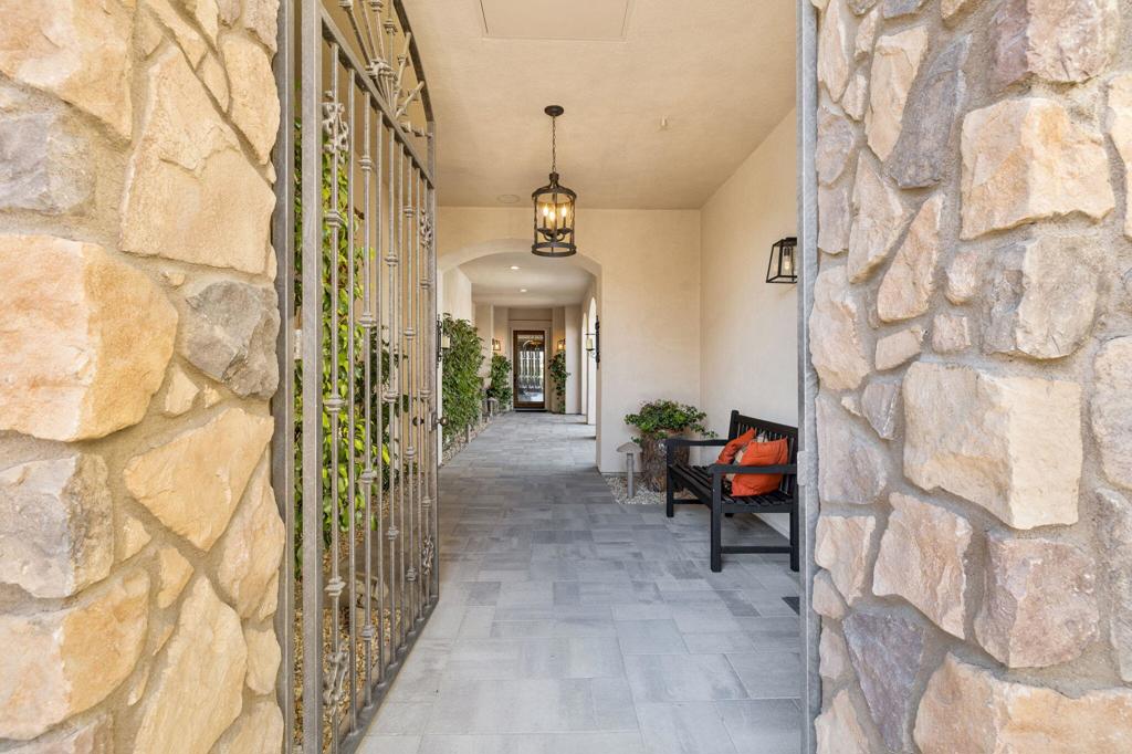 81240 Golf View Drive