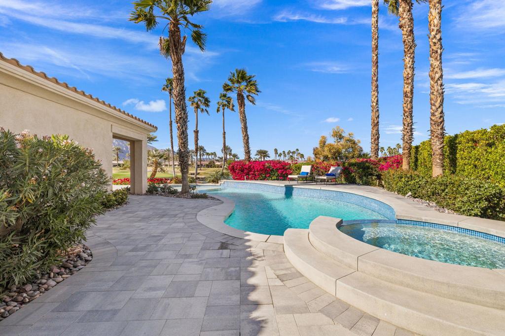 81240 Golf View Drive