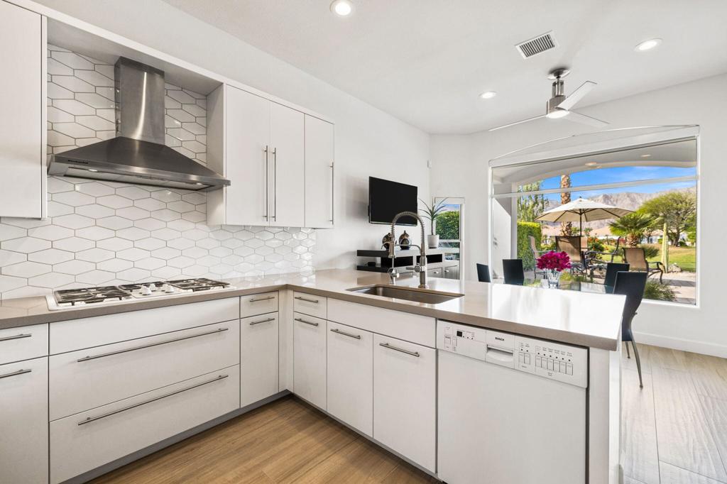 50125 Grand Traverse Avenue