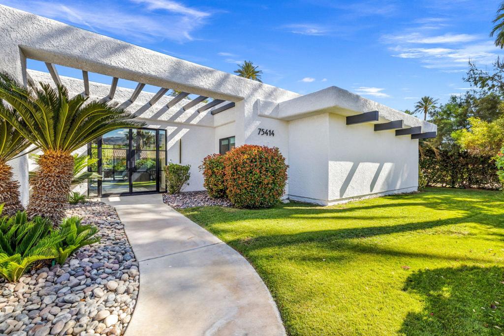 75414 Palm Shadow Drive