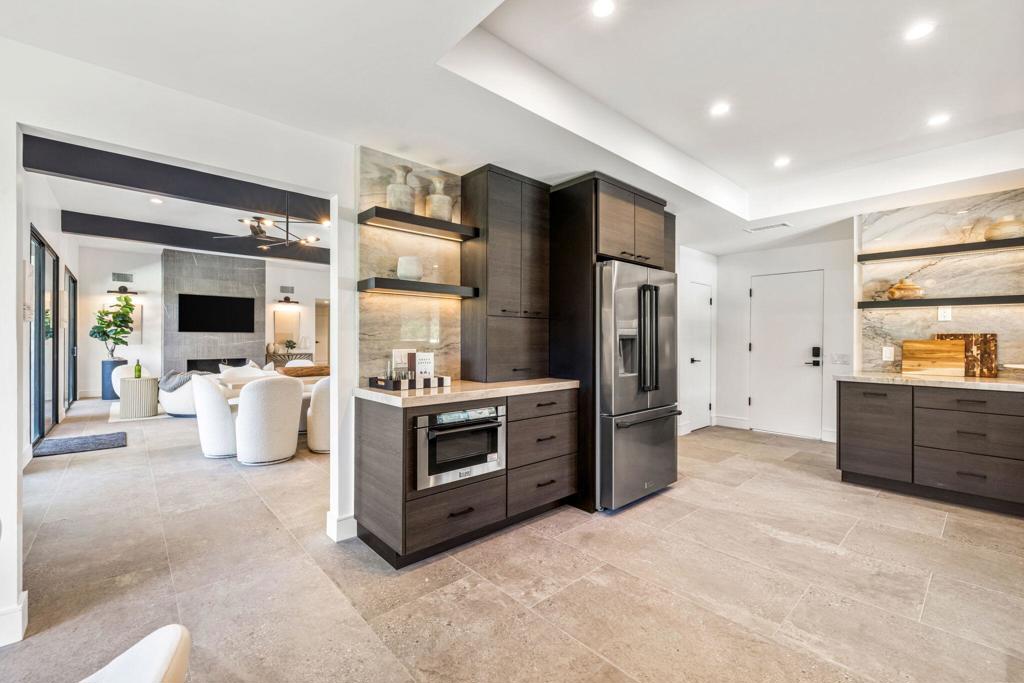 75414 Palm Shadow Drive
