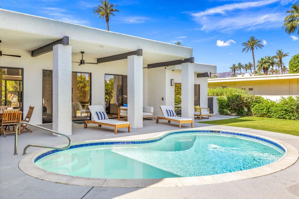 75414 Palm Shadow Drive