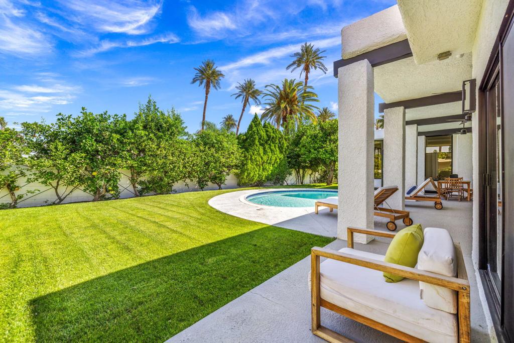 75414 Palm Shadow Drive