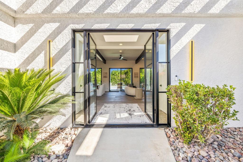 75414 Palm Shadow Drive