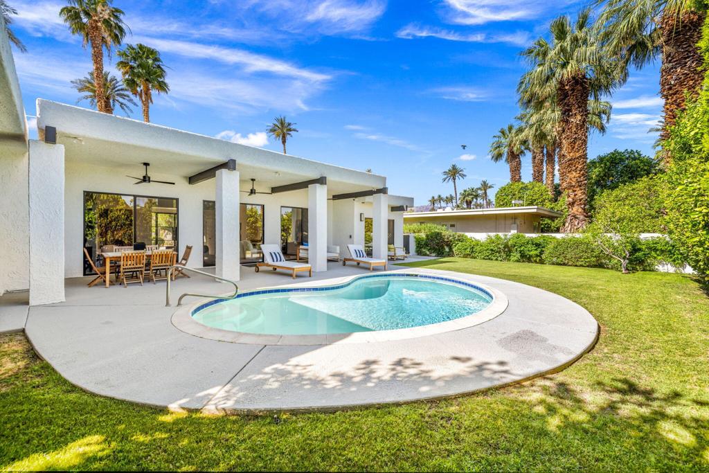 75414 Palm Shadow Drive