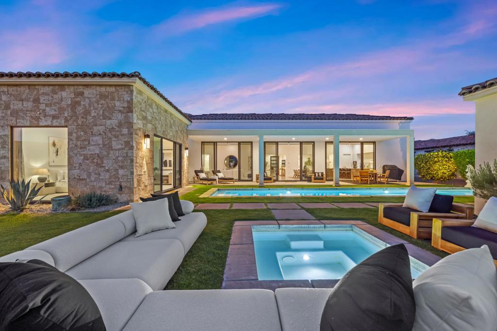 3085 Arroyo Seco