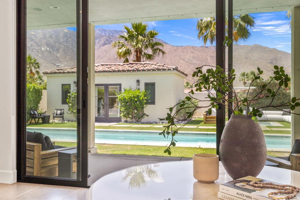3085 Arroyo Seco