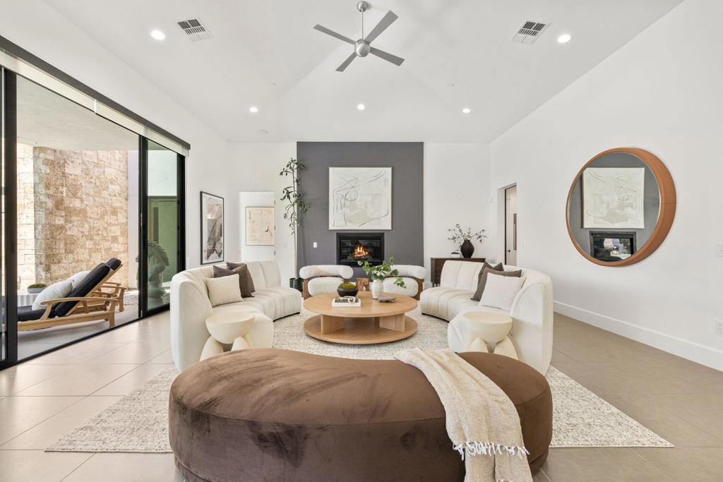 3085 Arroyo Seco