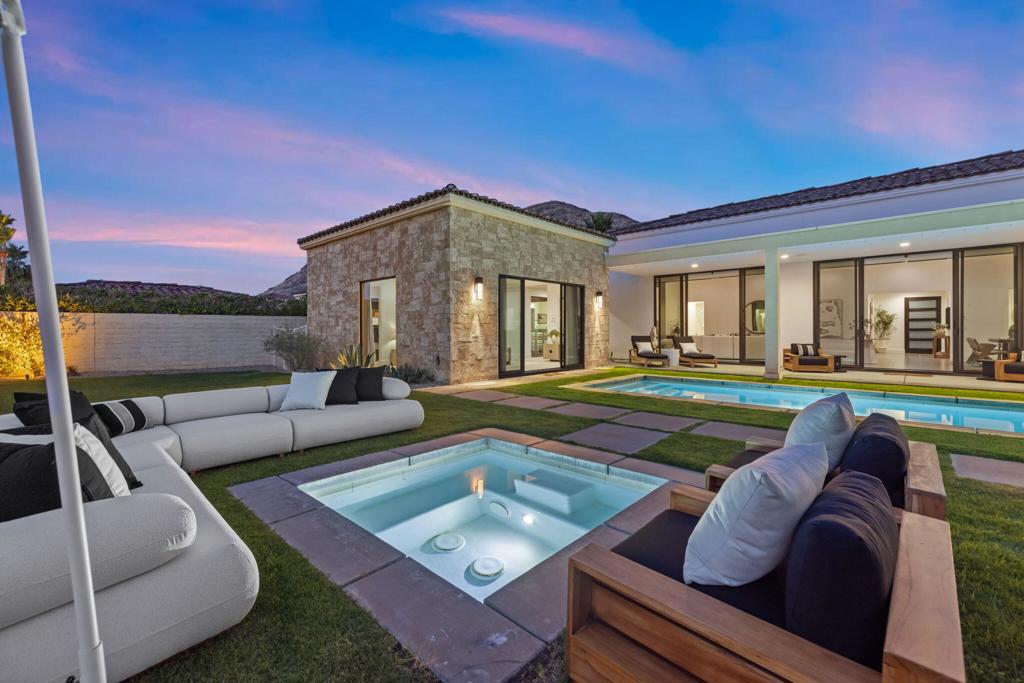 3085 Arroyo Seco