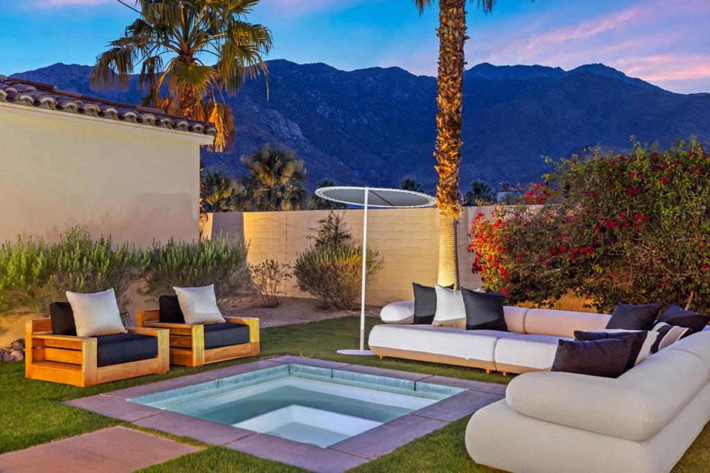 3085 Arroyo Seco
