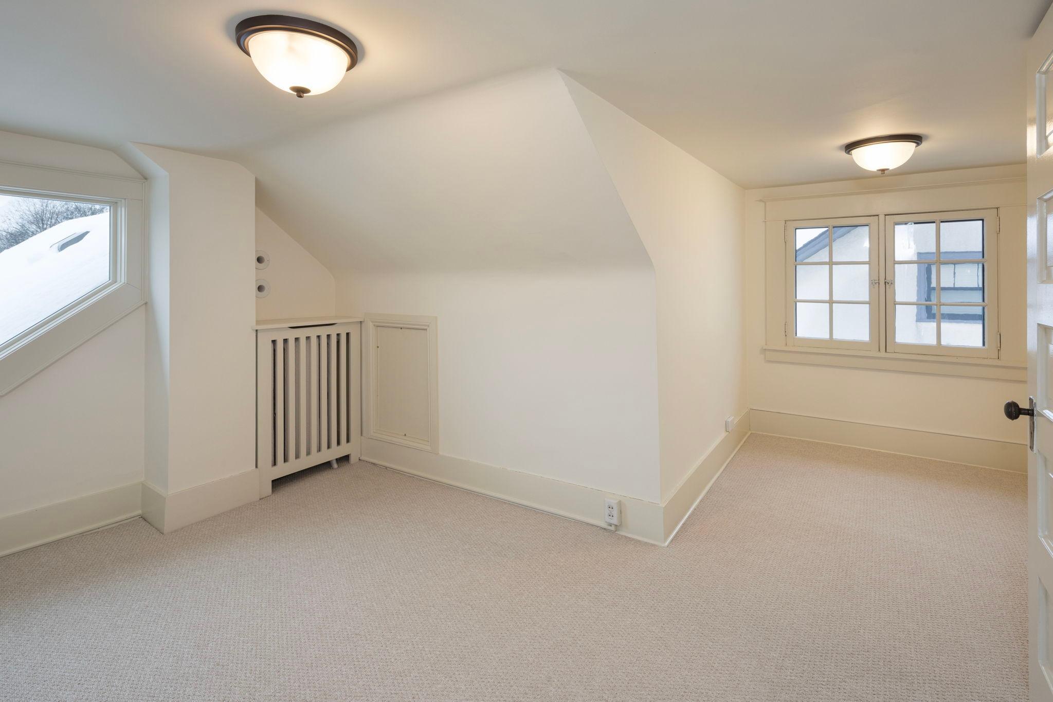 1624 W 26th Street