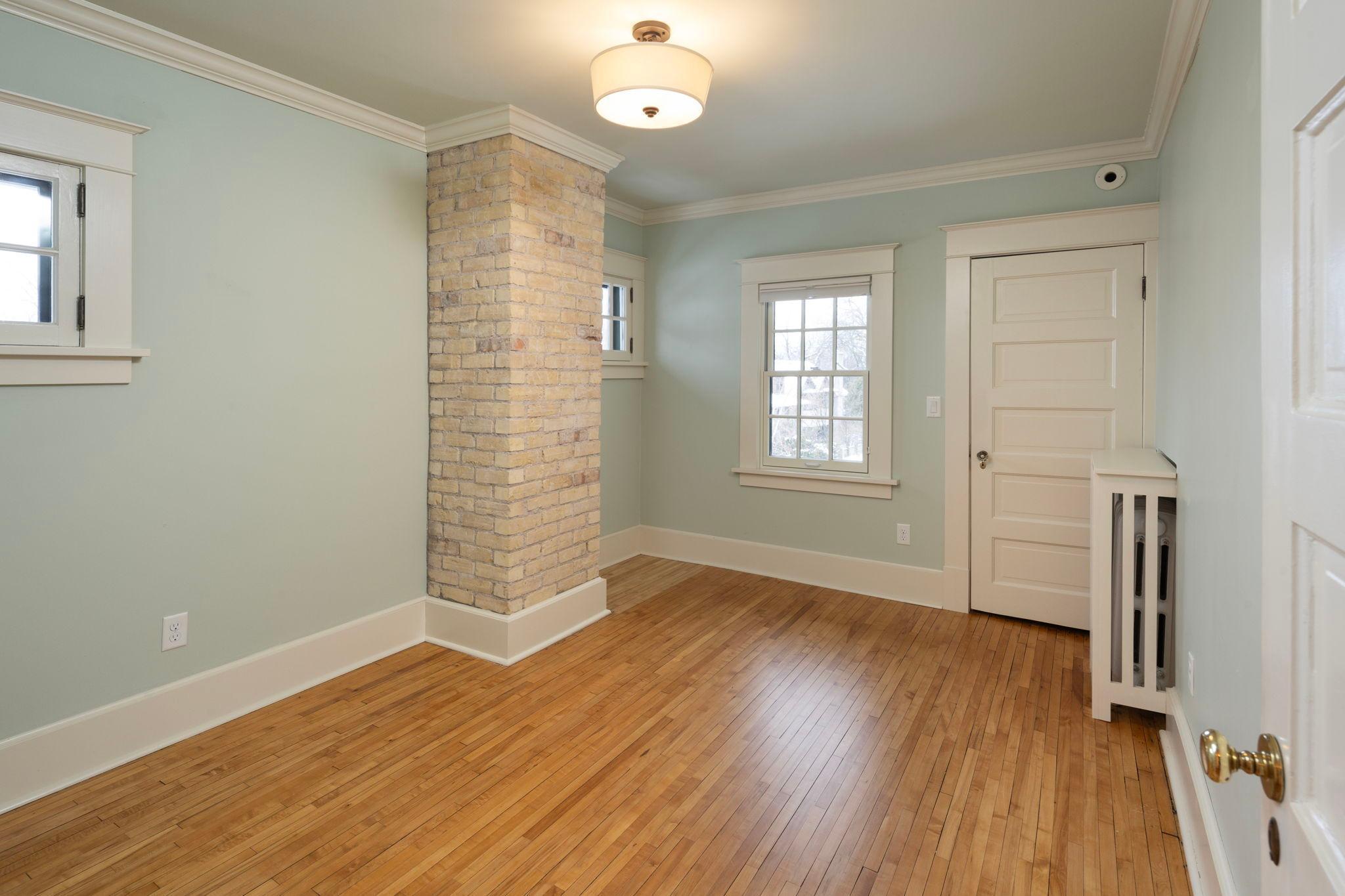 1624 W 26th Street