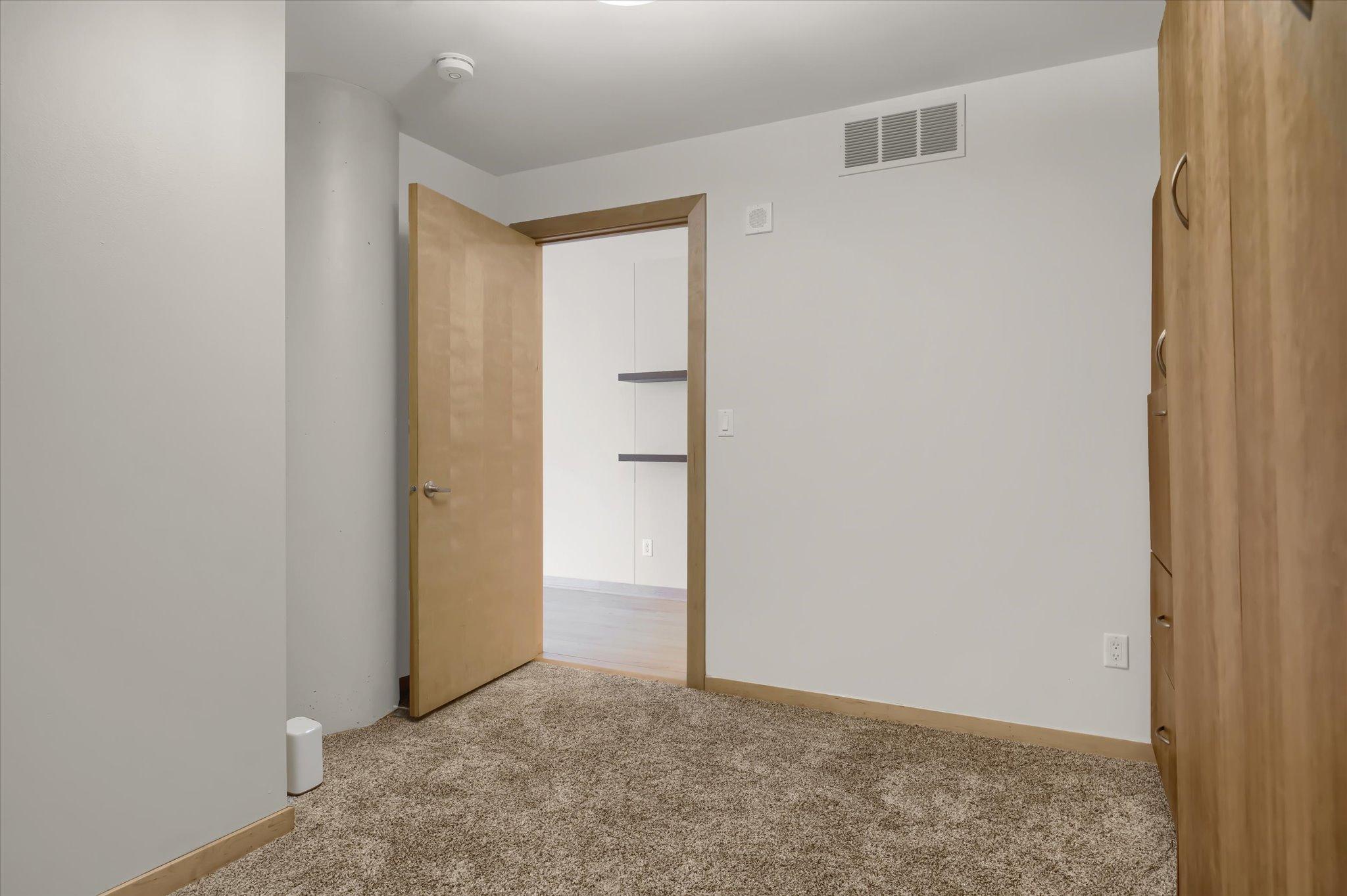 215 10th Avenue S Unit: 416