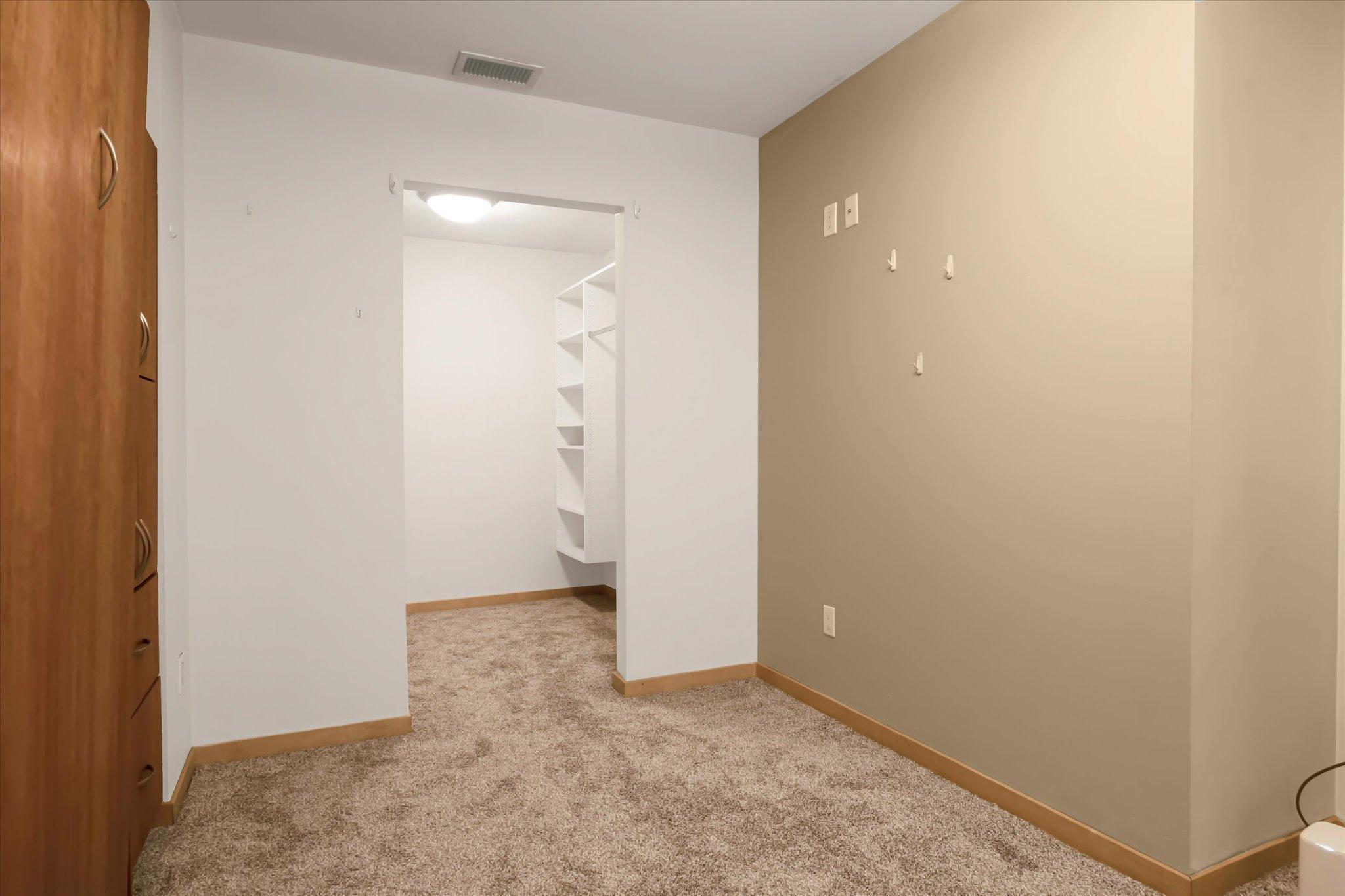 215 10th Avenue S Unit: 416