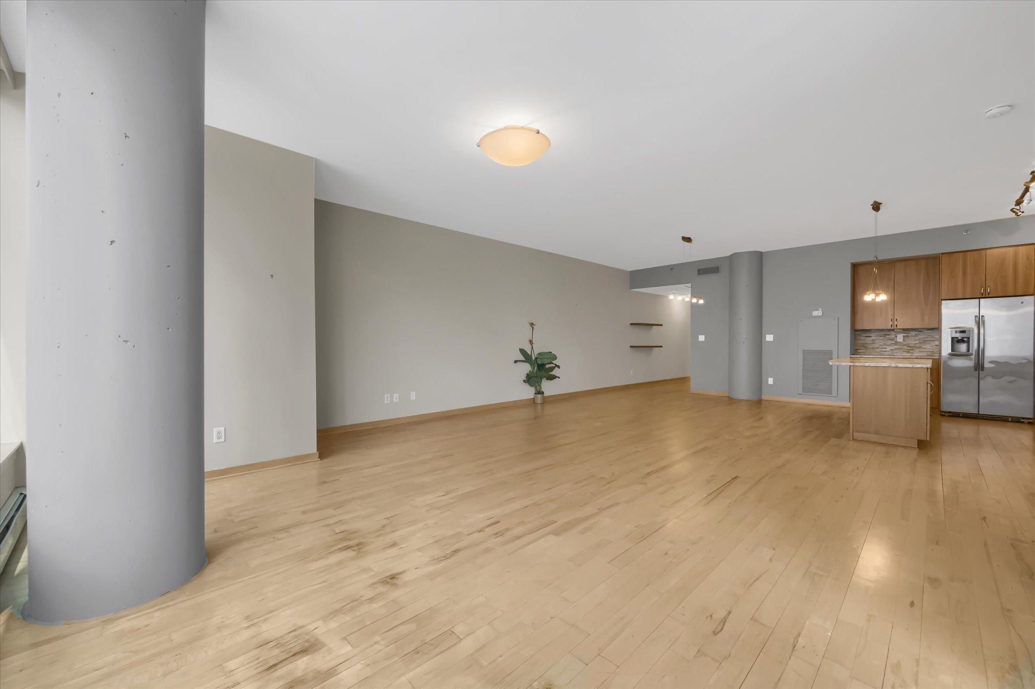 215 10th Avenue S Unit: 416