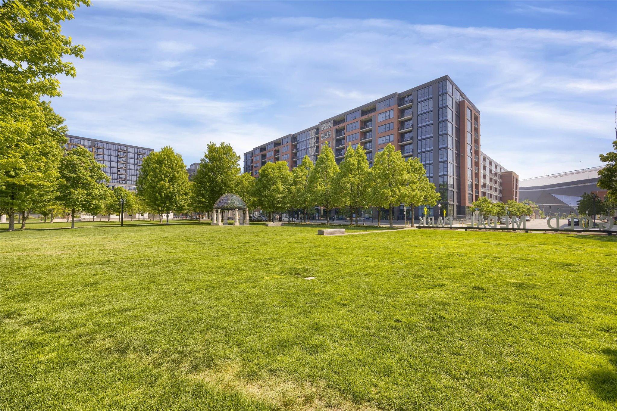 215 10th Avenue S Unit: 416