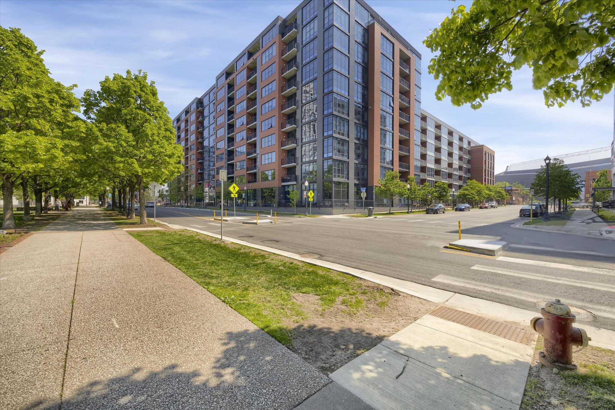 215 10th Avenue S Unit: 416