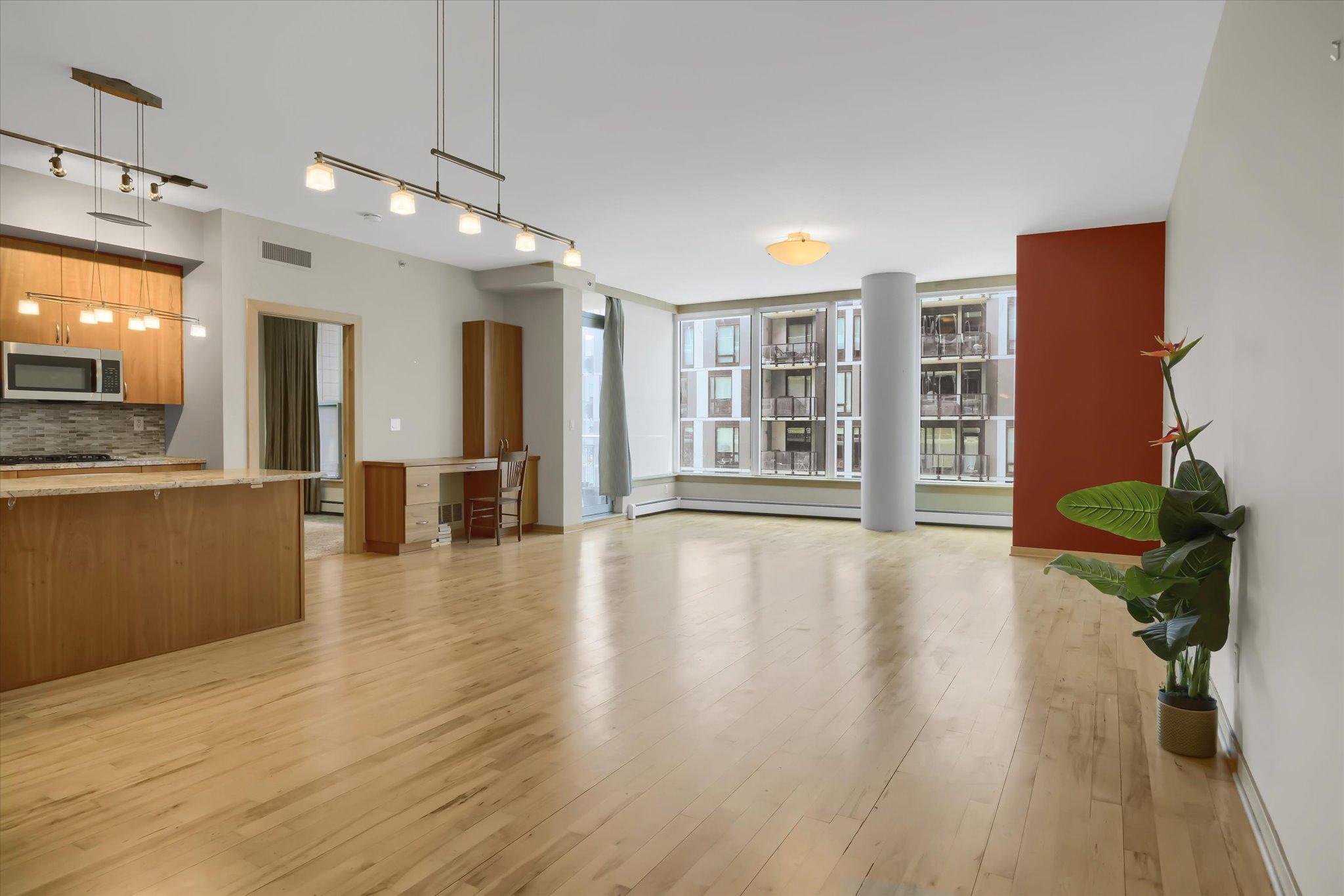 215 10th Avenue S Unit: 416