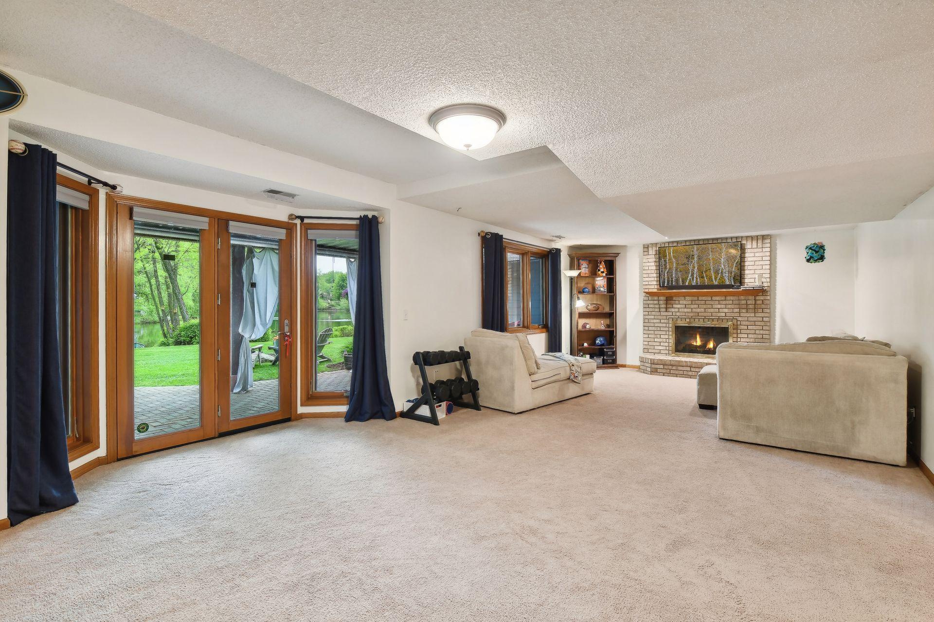 5905 Sweetwater Circle