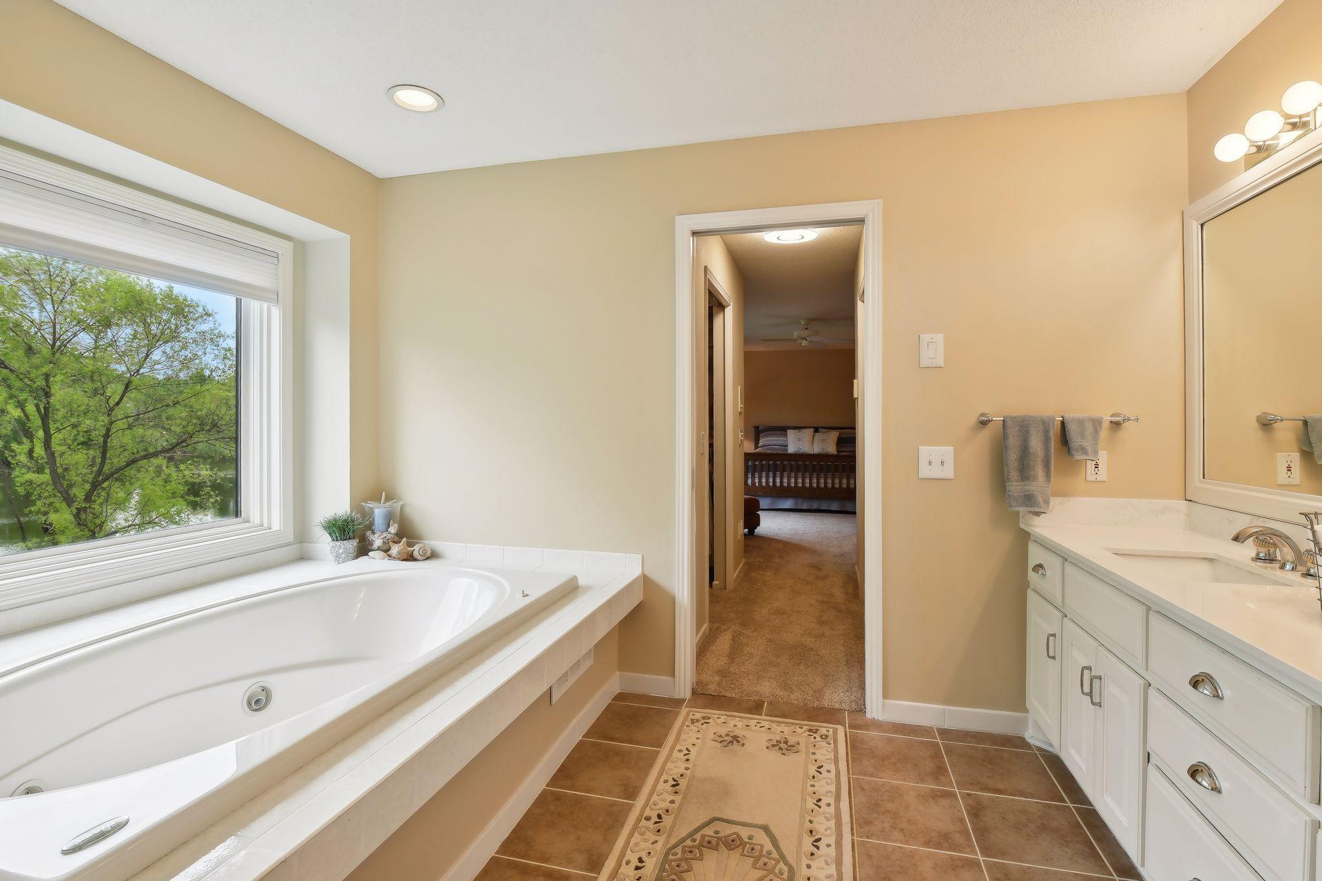 5905 Sweetwater Circle