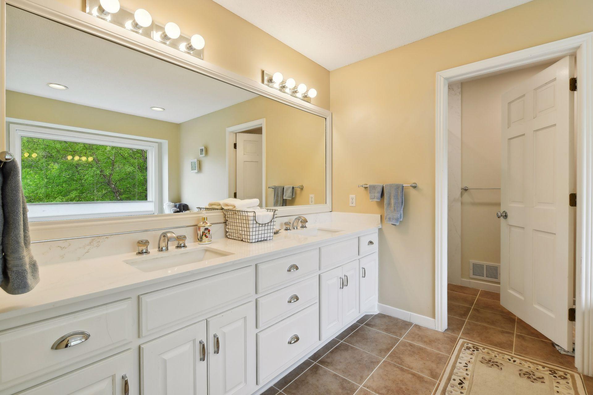 5905 Sweetwater Circle
