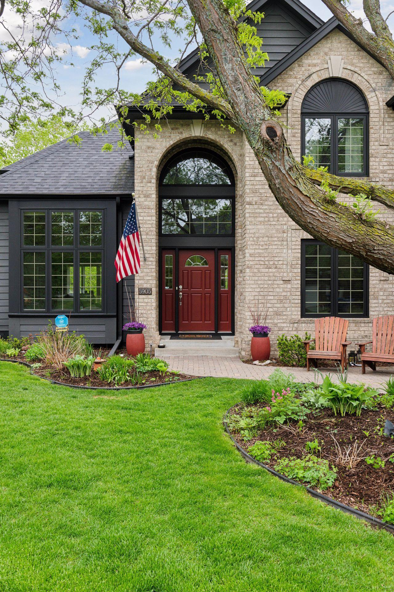 5905 Sweetwater Circle