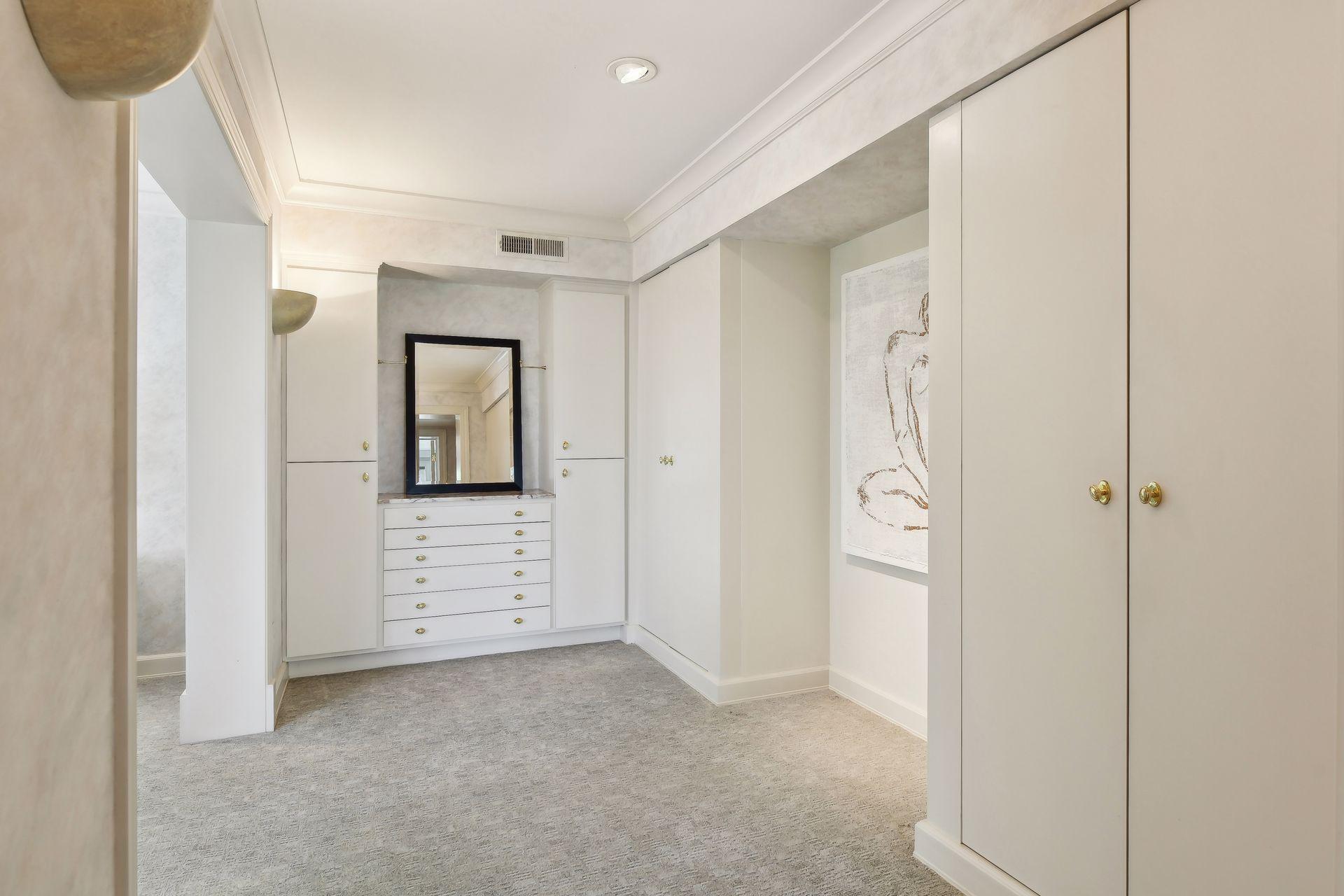 114 Groveland Terrace
