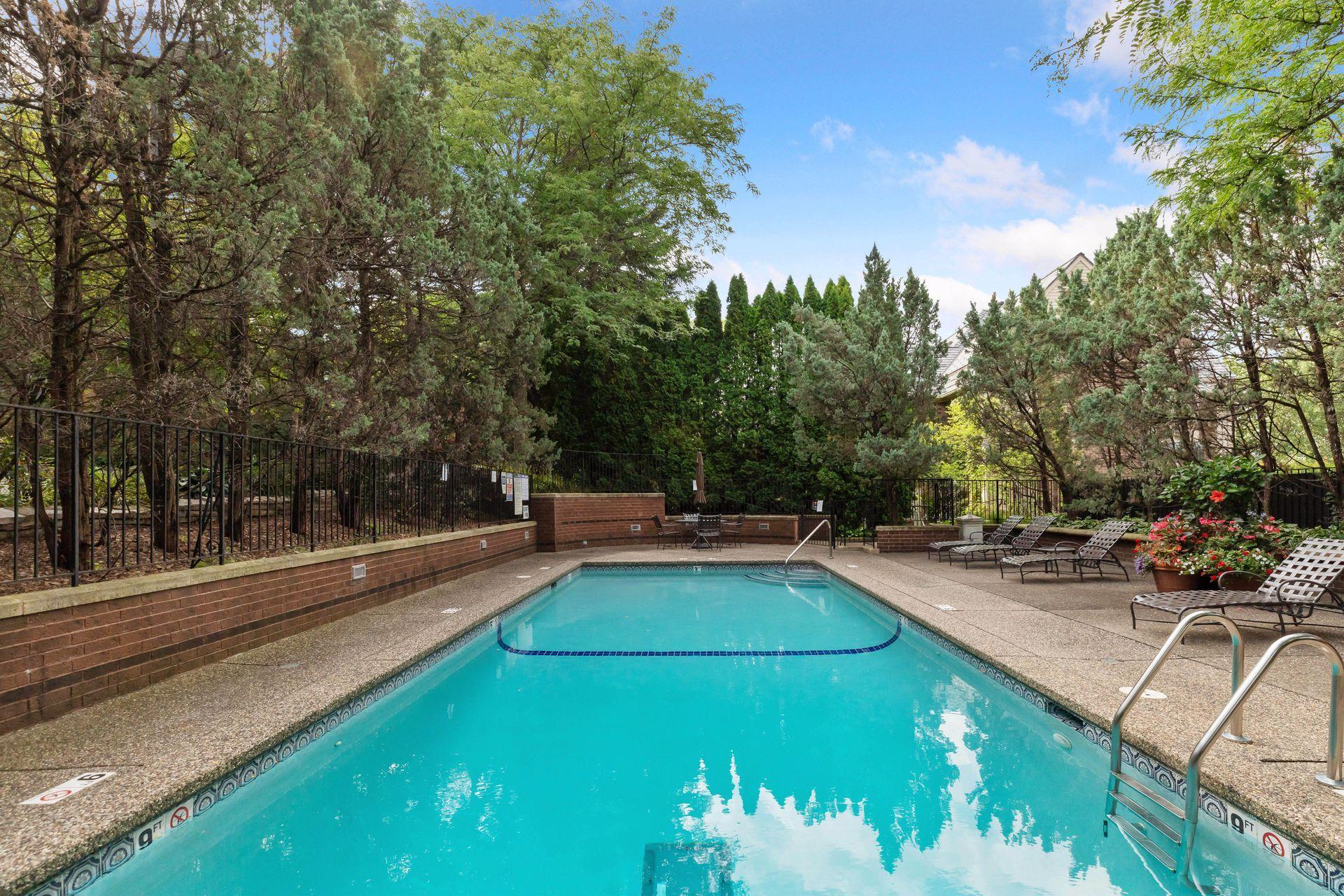 114 Groveland Terrace