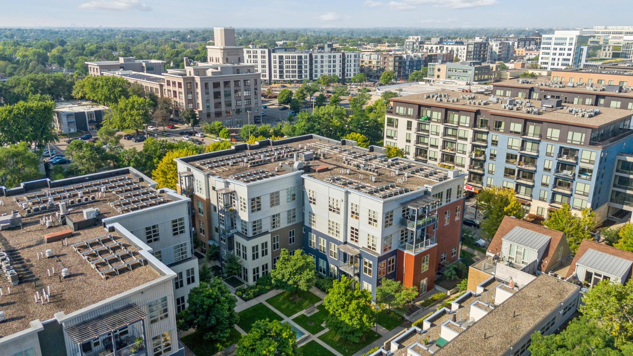 2845 Colfax Avenue S Unit: W202