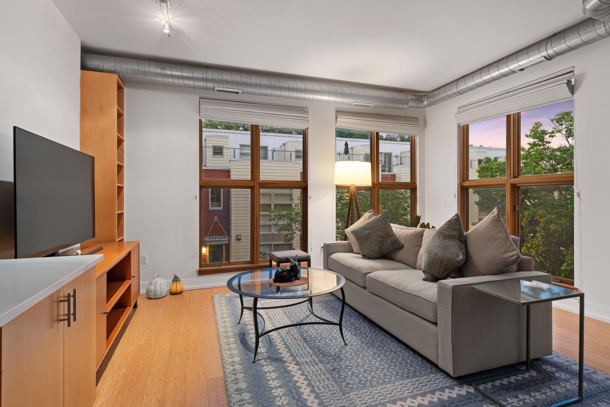 2845 Colfax Avenue S Unit: W202