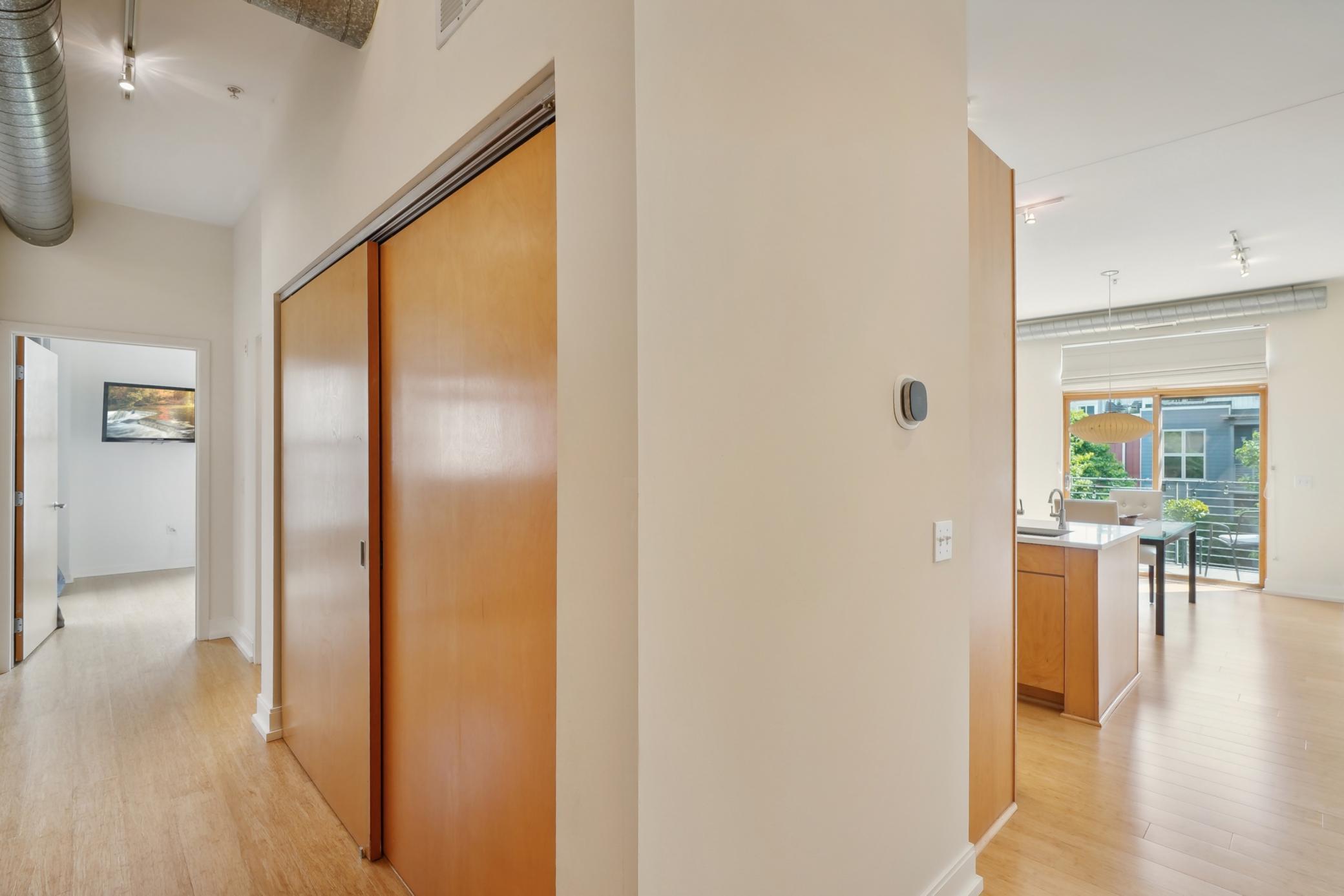 2845 Colfax Avenue S Unit: W202
