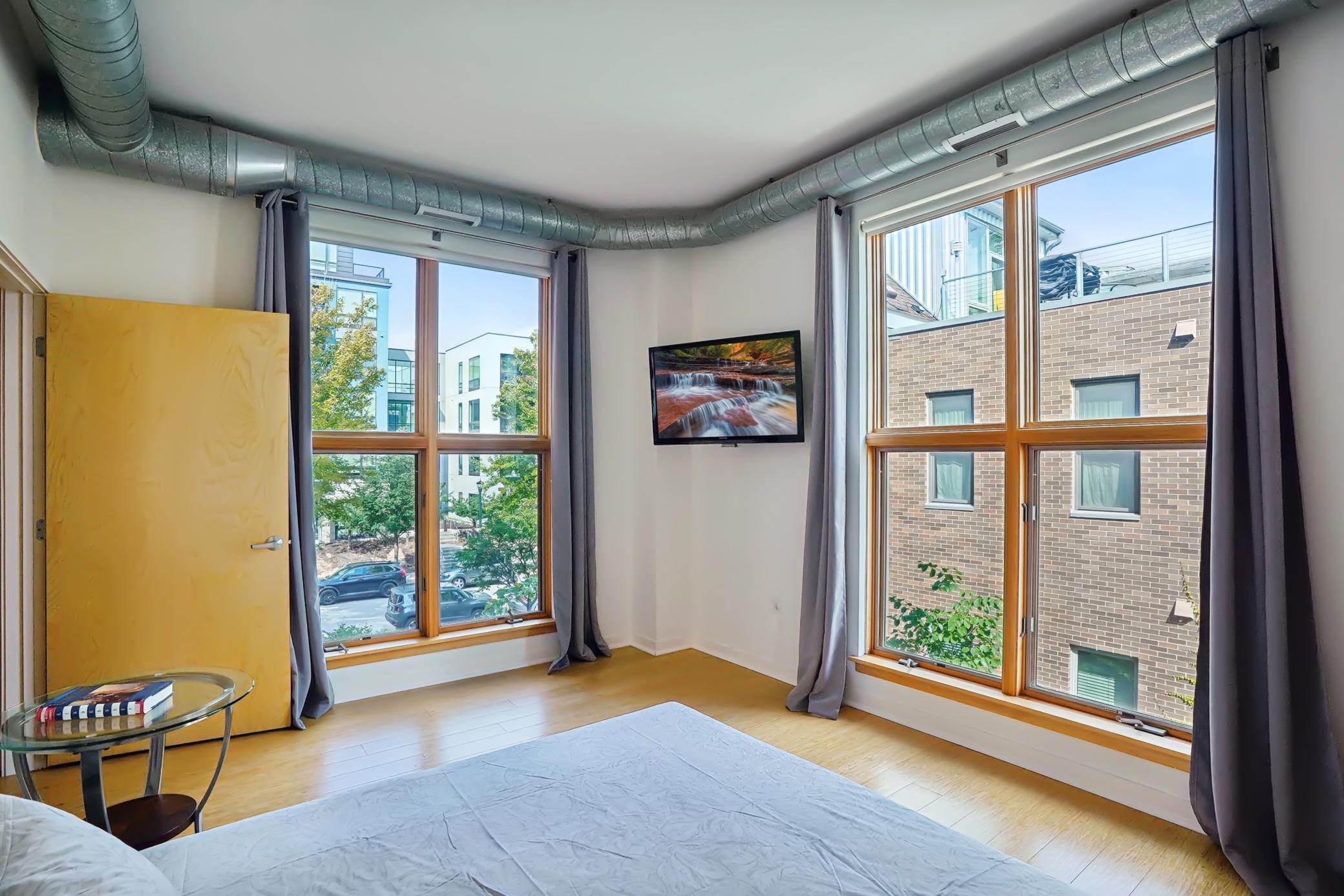 2845 Colfax Avenue S Unit: W202