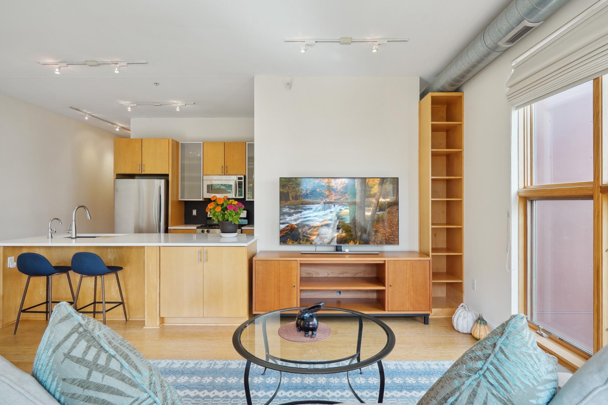 2845 Colfax Avenue S Unit: W202