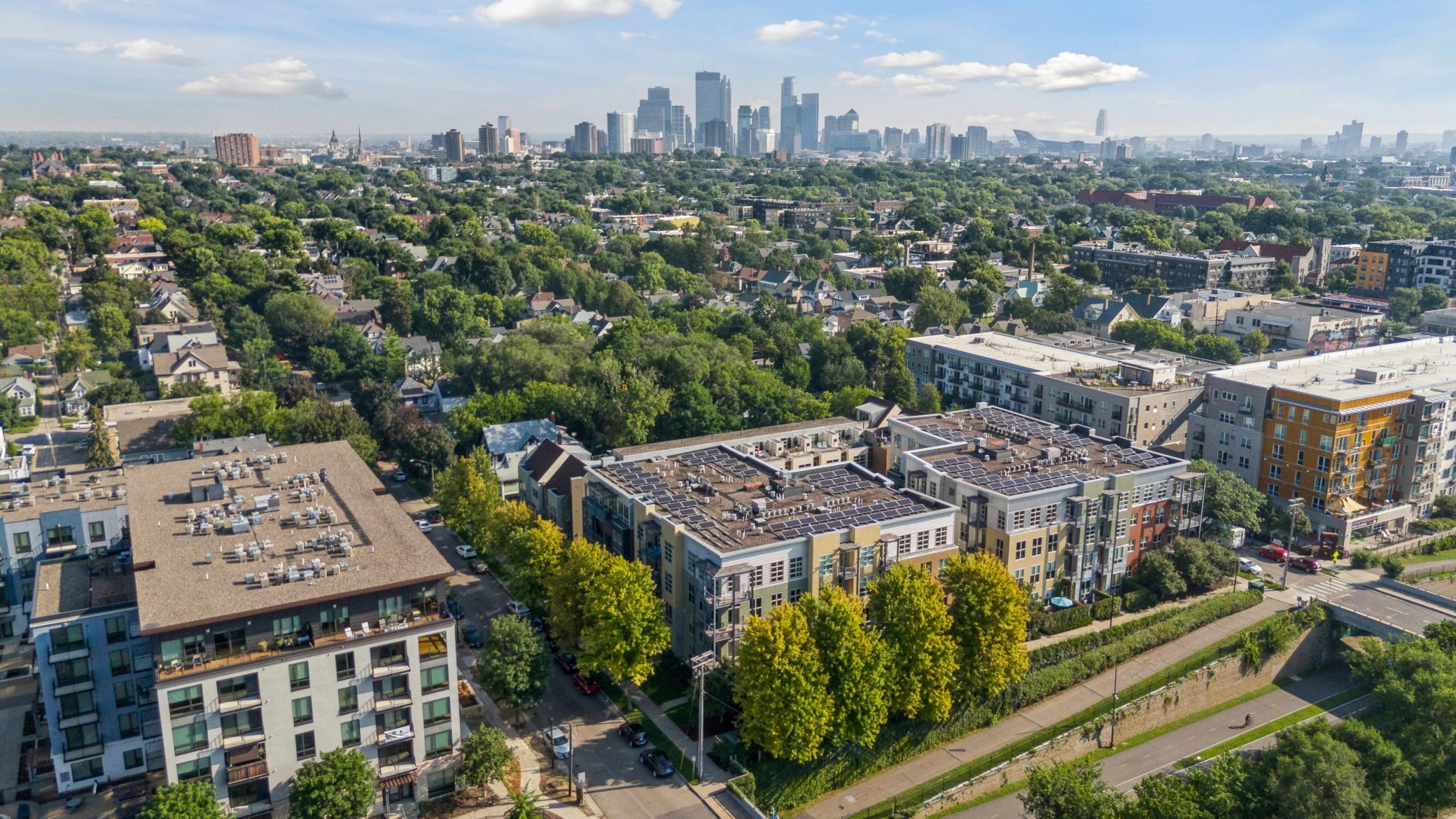 2845 Colfax Avenue S Unit: W202