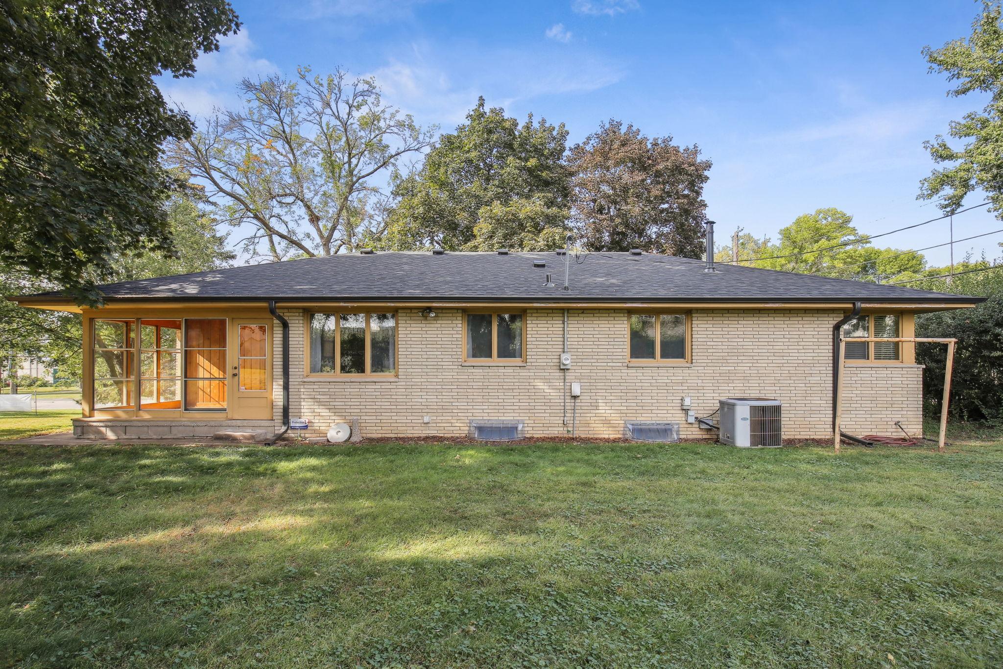 4232 Lake Road Avenue