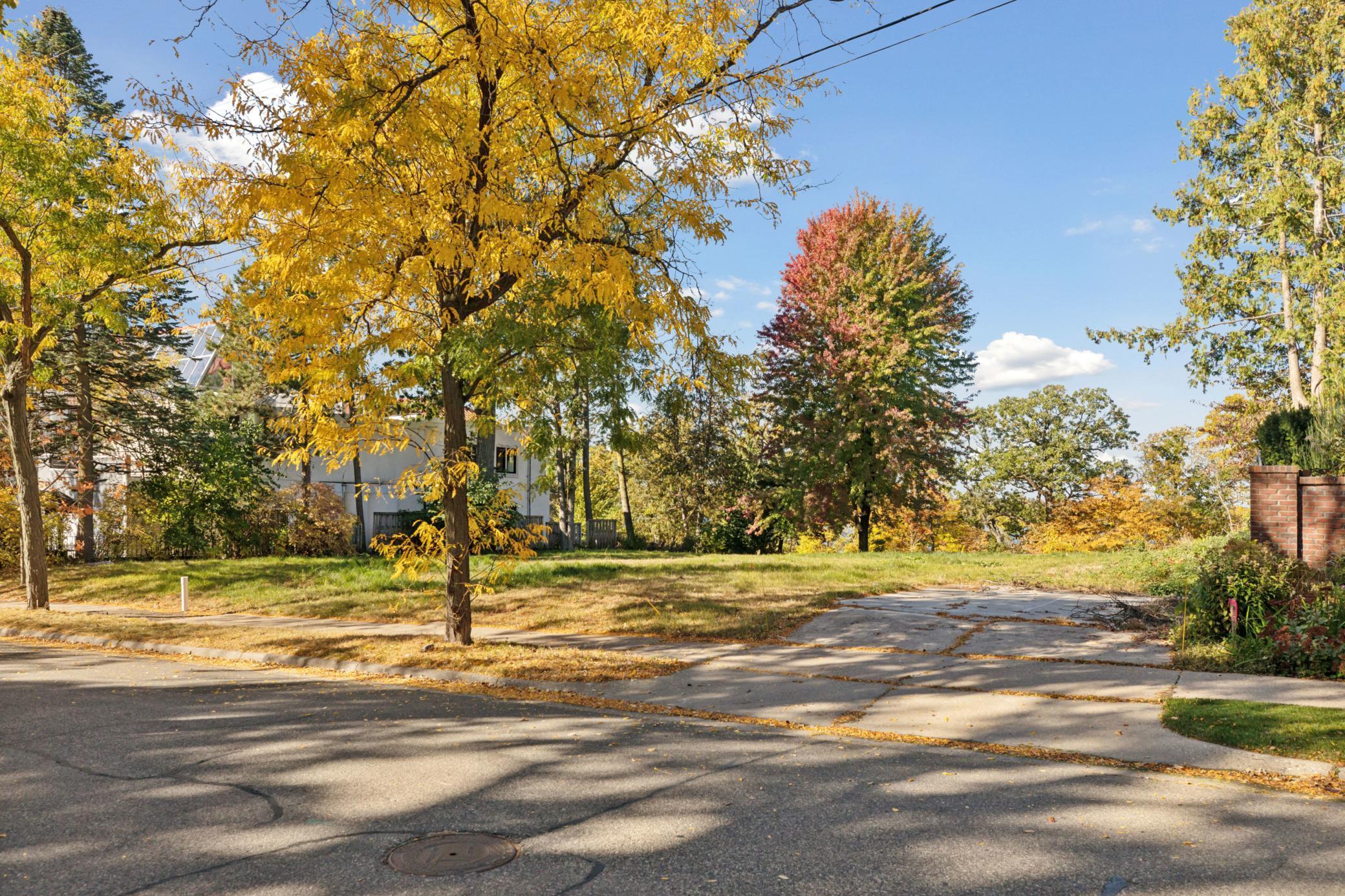 4629 E Lake Harriet Parkway