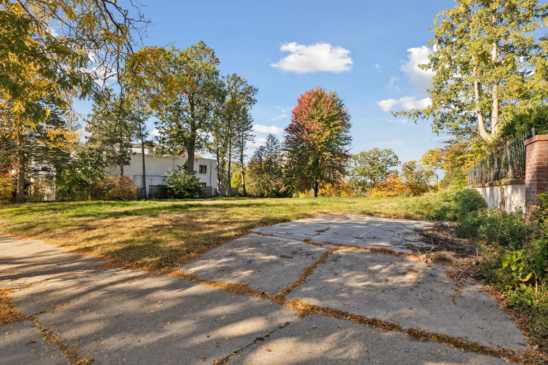 4629 E Lake Harriet Parkway