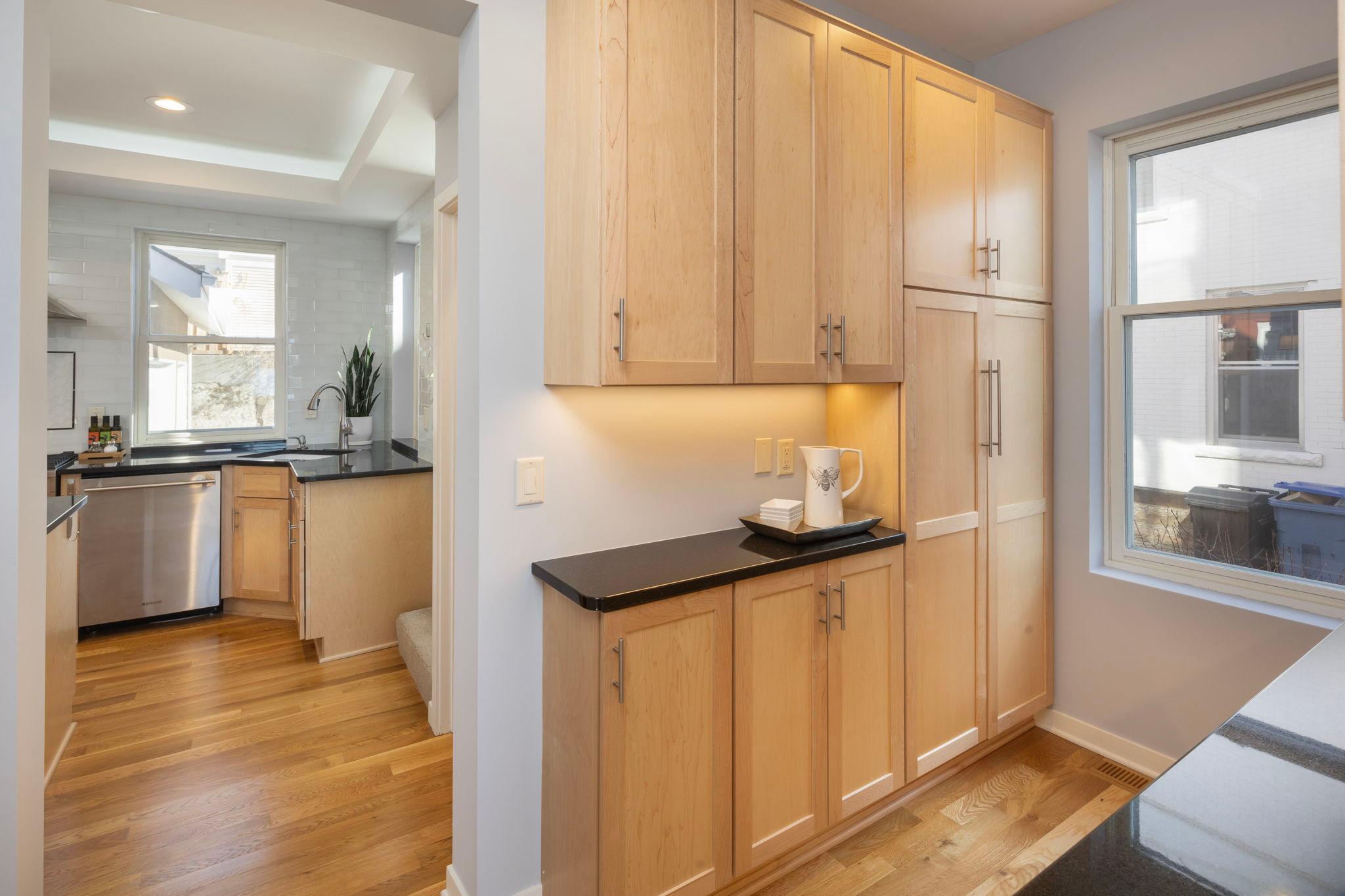 2675 E Lake Of The Isles Parkway