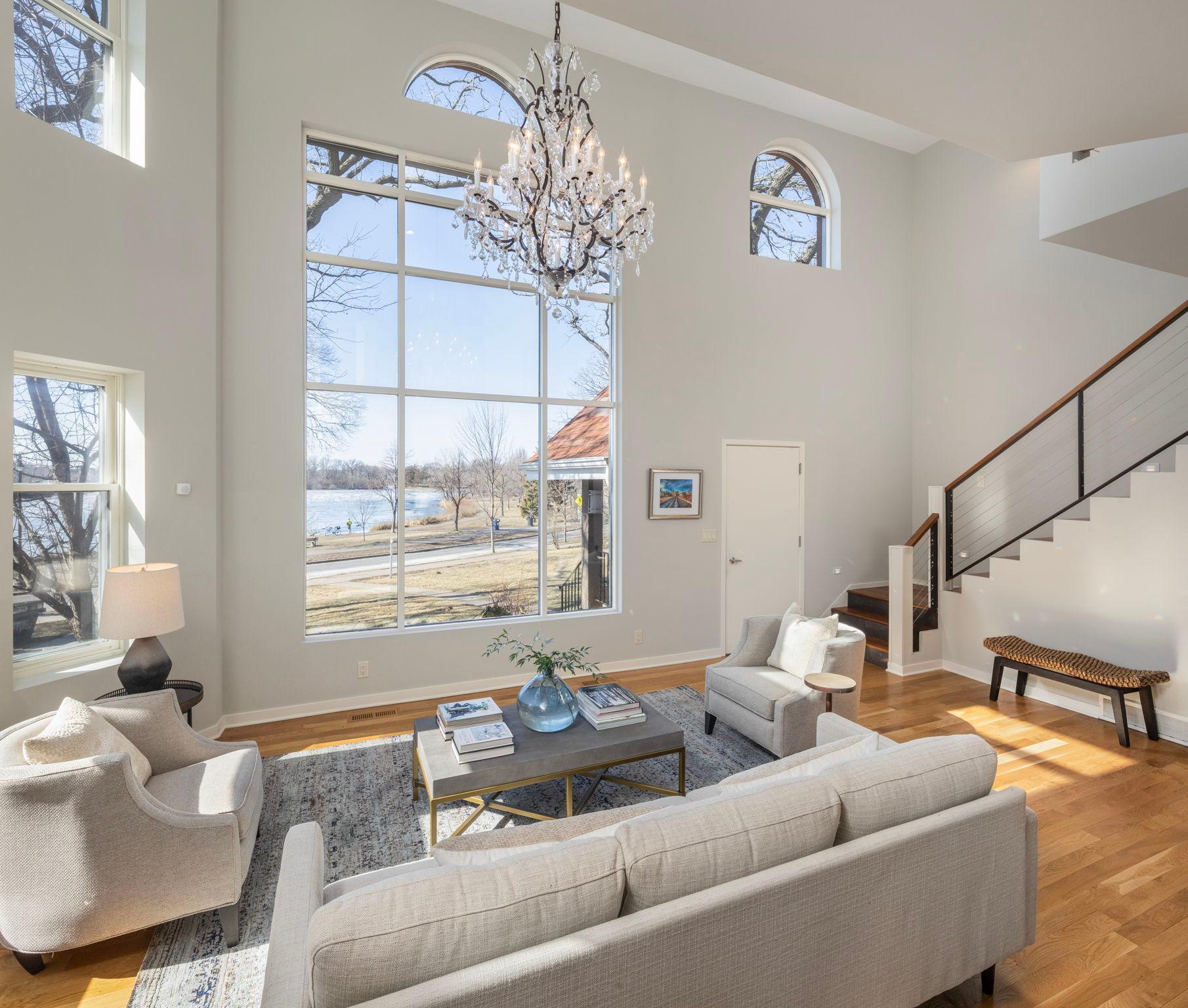 2675 E Lake Of The Isles Parkway
