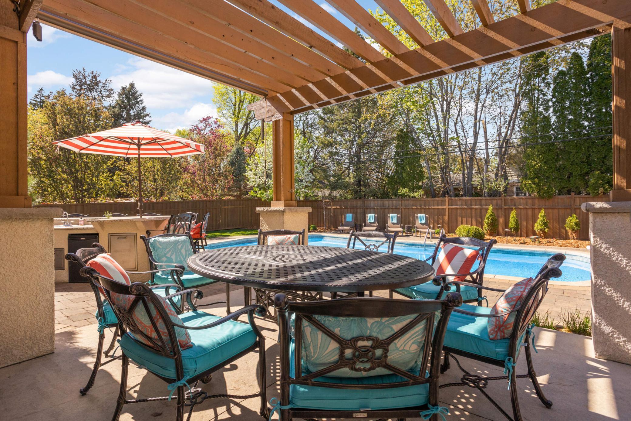 4404 Sunnyside Road