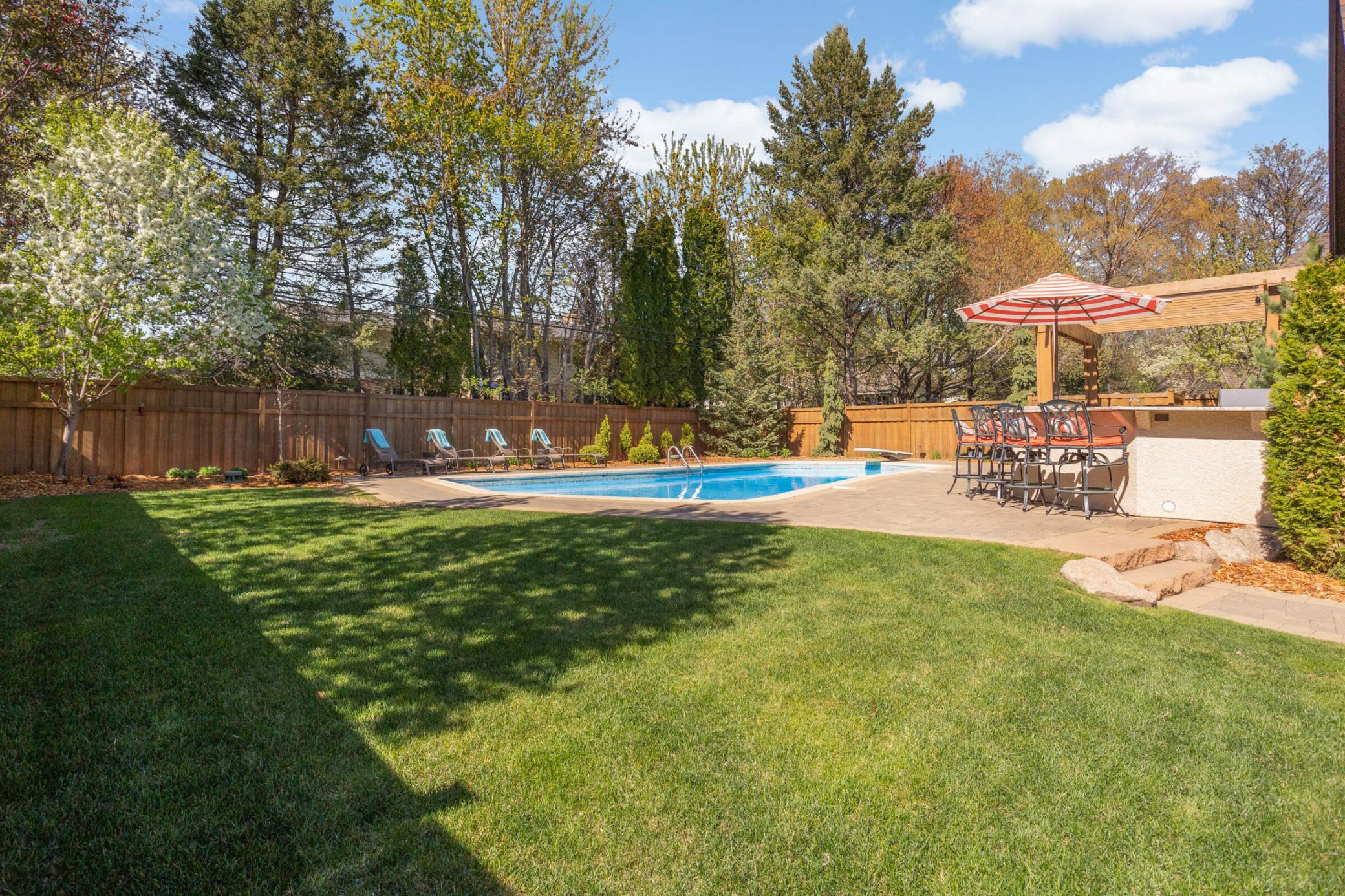 4404 Sunnyside Road