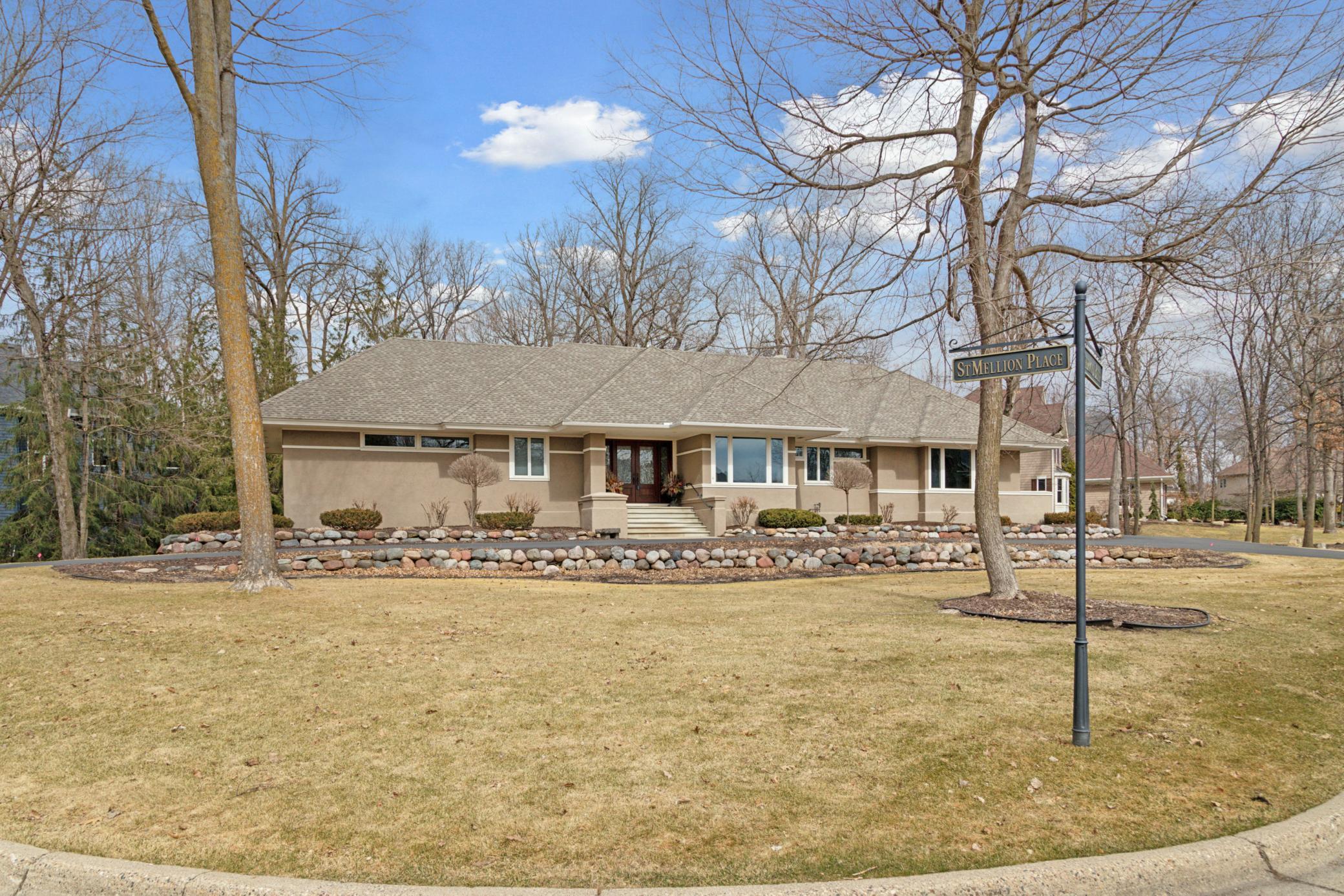 8700 Sherwood Bluff