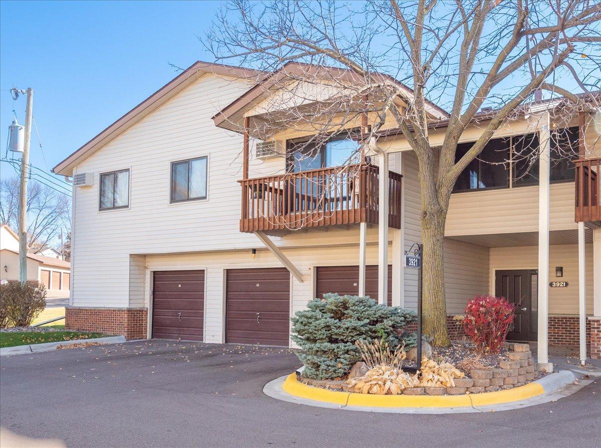 3921 Foss Road Unit: 205