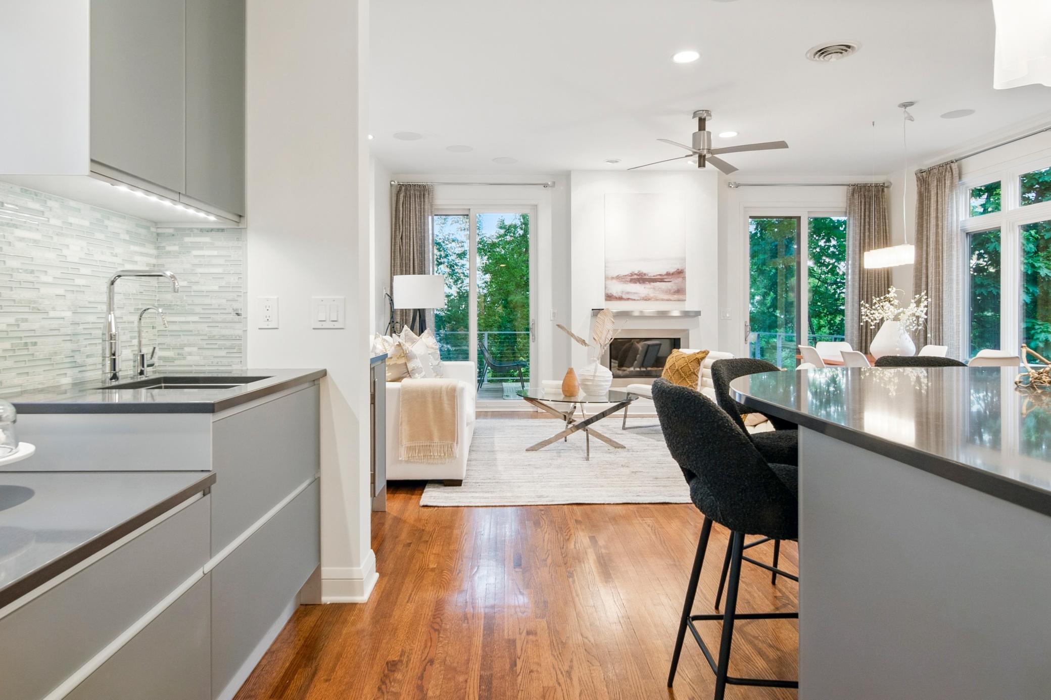 76 Groveland Terrace
