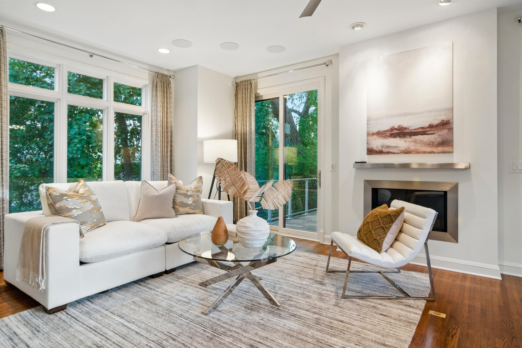 76 Groveland Terrace