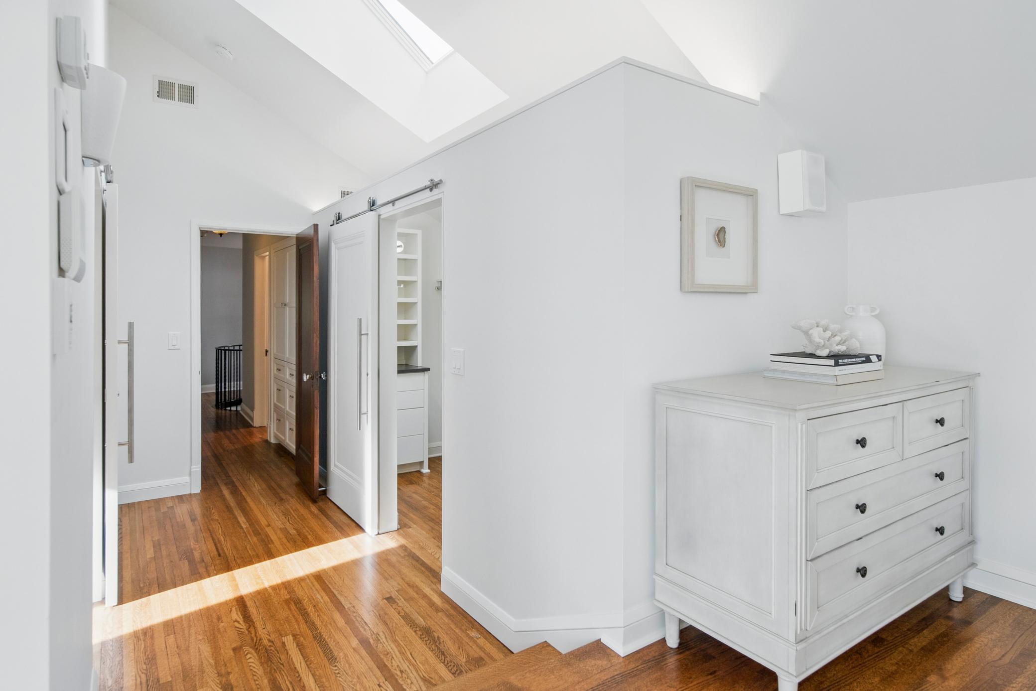 76 Groveland Terrace