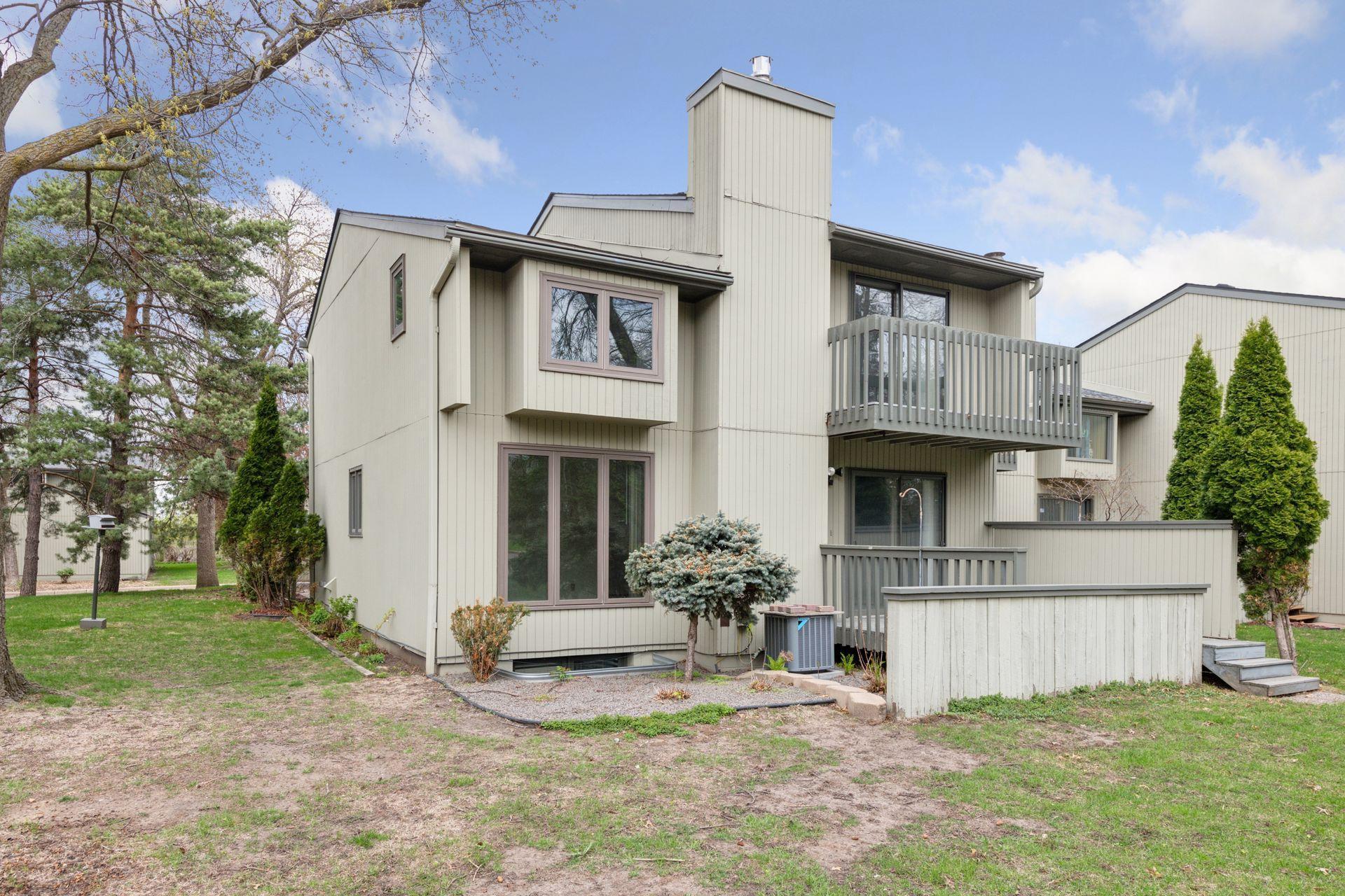 11021 Abbott Lane