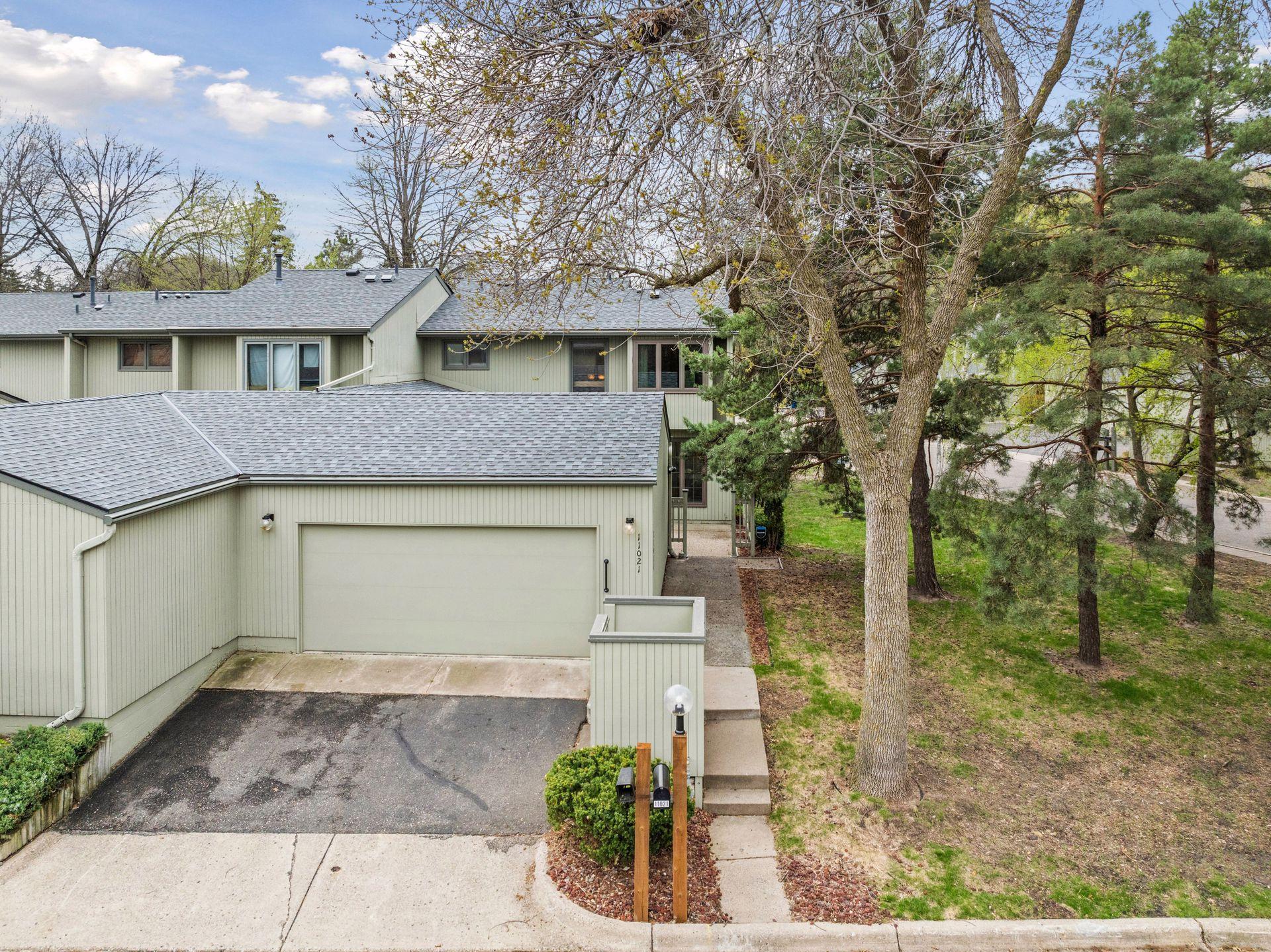 11021 Abbott Lane