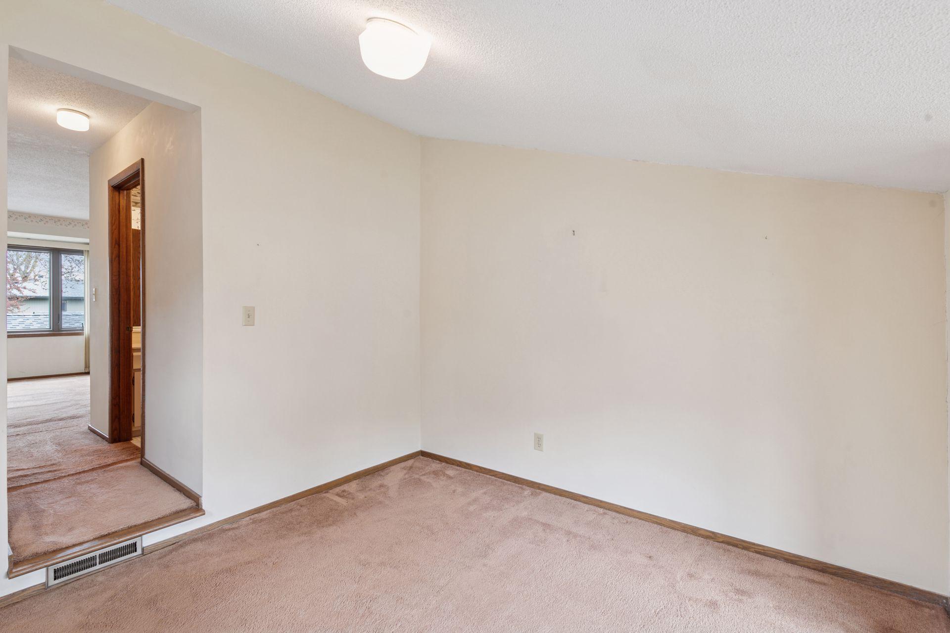11021 Abbott Lane